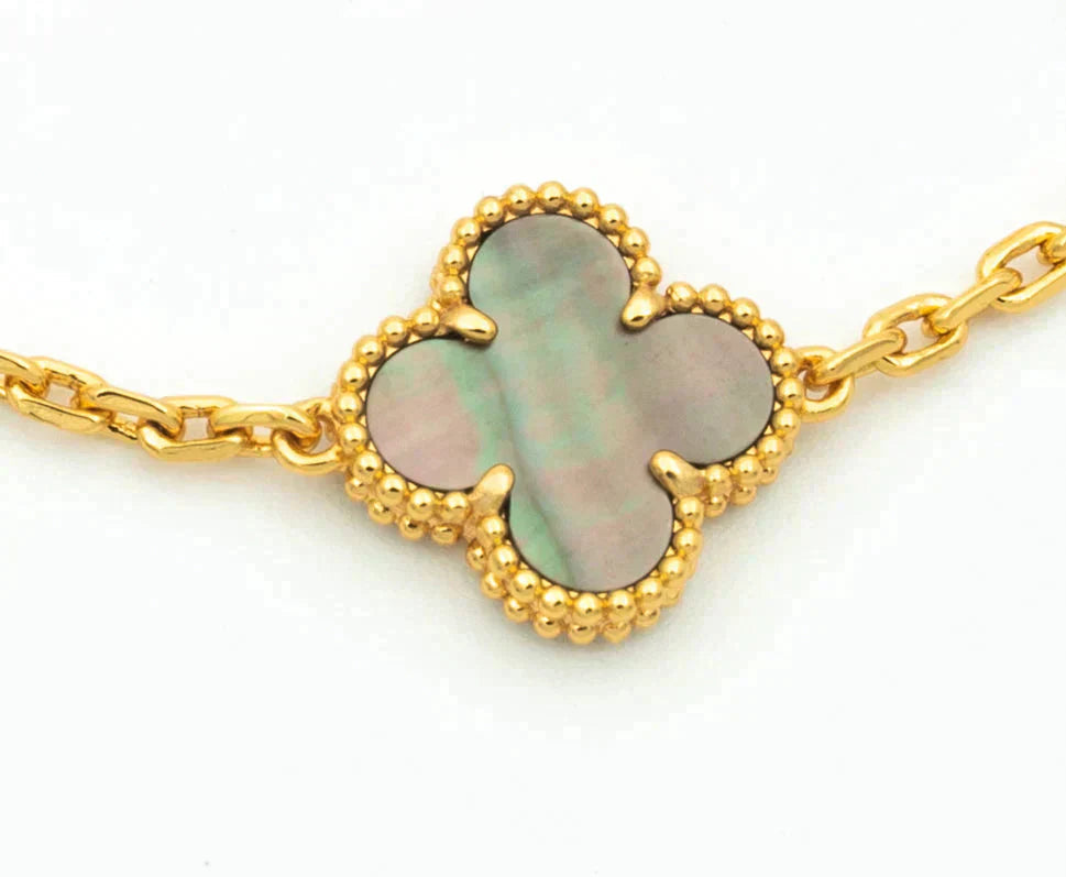 [Regal Jewels]CLOVER 5 MOTIF GRAY MOP BRACELET COLLECTION