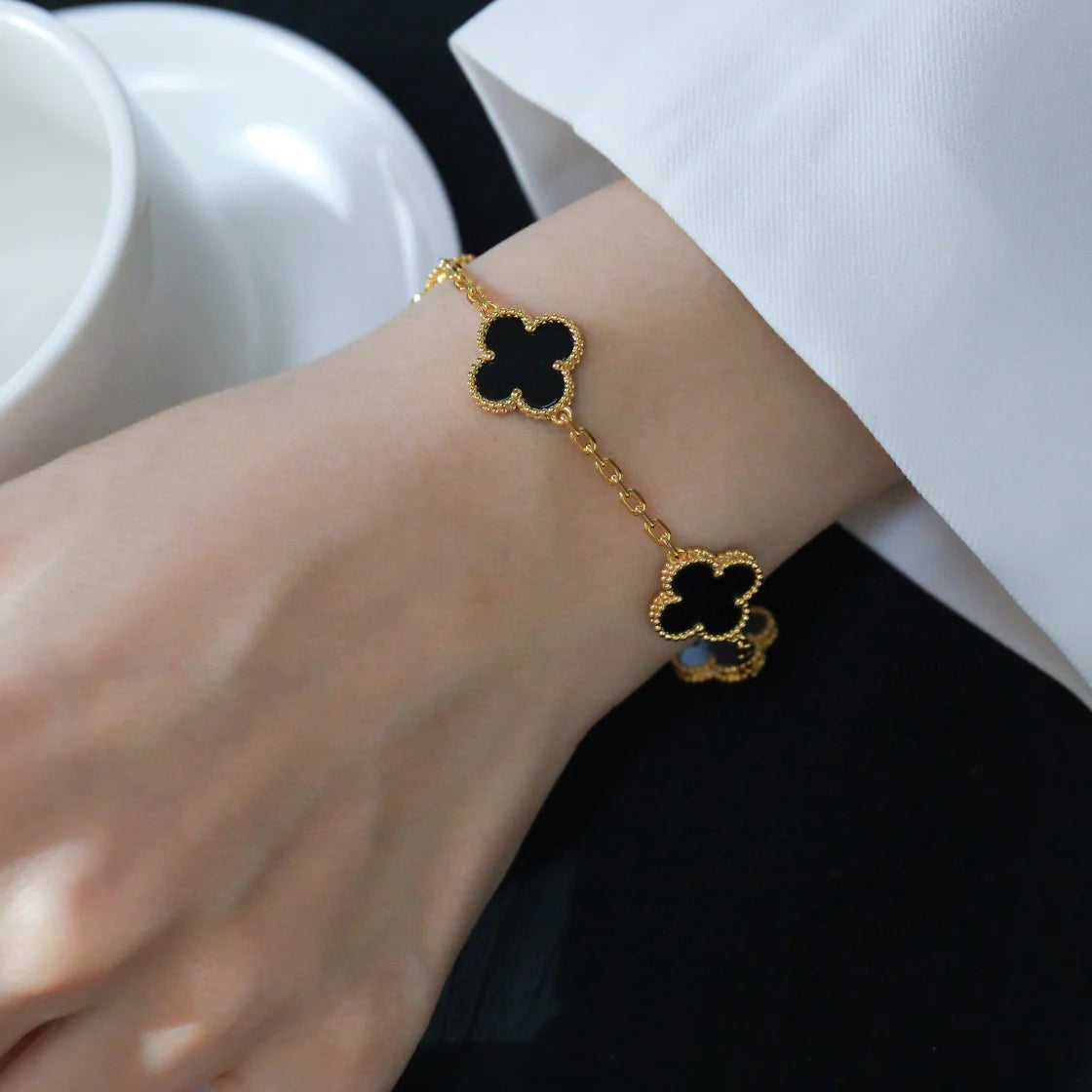 [Regal Jewels]CLOVER 5 MOTIF ONYXS BRACELET COLLECTION