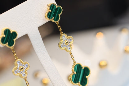 [Regal Jewels]CLOVER EARRINGS GOLD MALACHITE DIAMOND 3 MOTIF