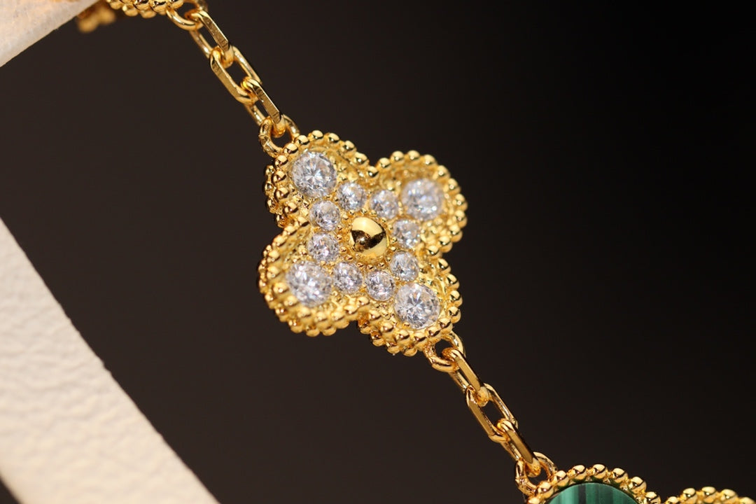 [Regal Jewels]CLOVER EARRINGS GOLD MALACHITE DIAMOND 3 MOTIF