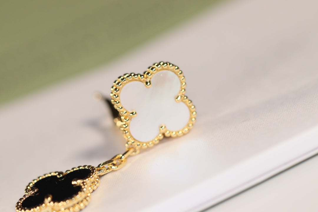 [Regal Jewels]CLOVER EARRINGS GOLD ONYX MOP 3 MOTIF