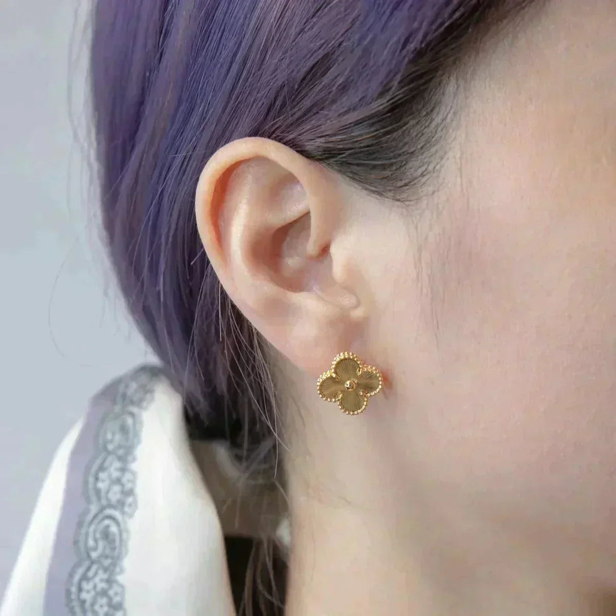 [Regal Jewels]CLOVER MEDIUM 1 MOTIFS LASER EARRINGS