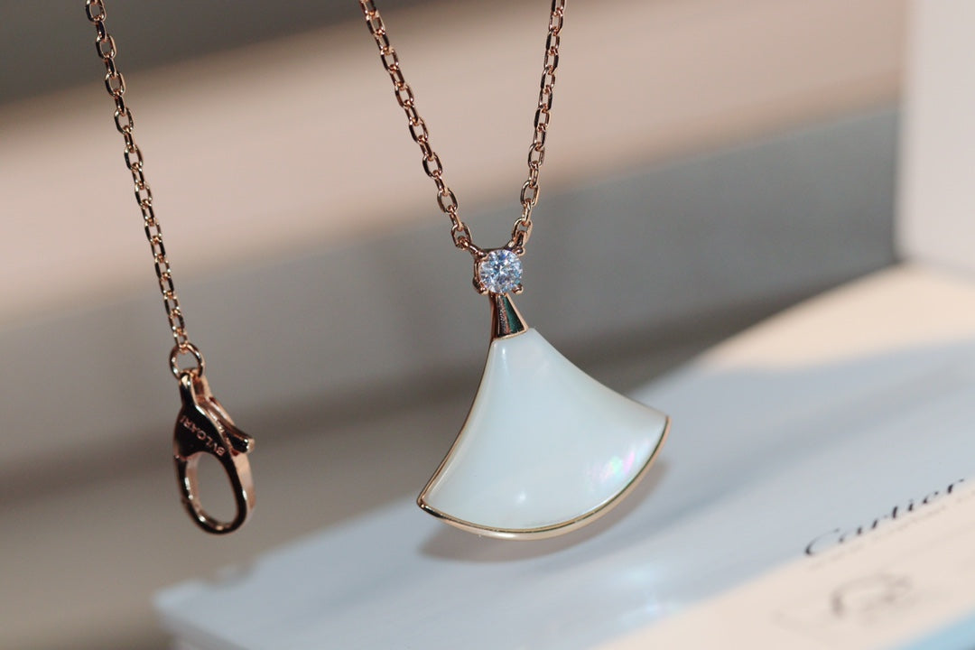 [Aura Jewels]DREAM NECKLACE WHITE MOP PINK GOLD 1 DIAMOND