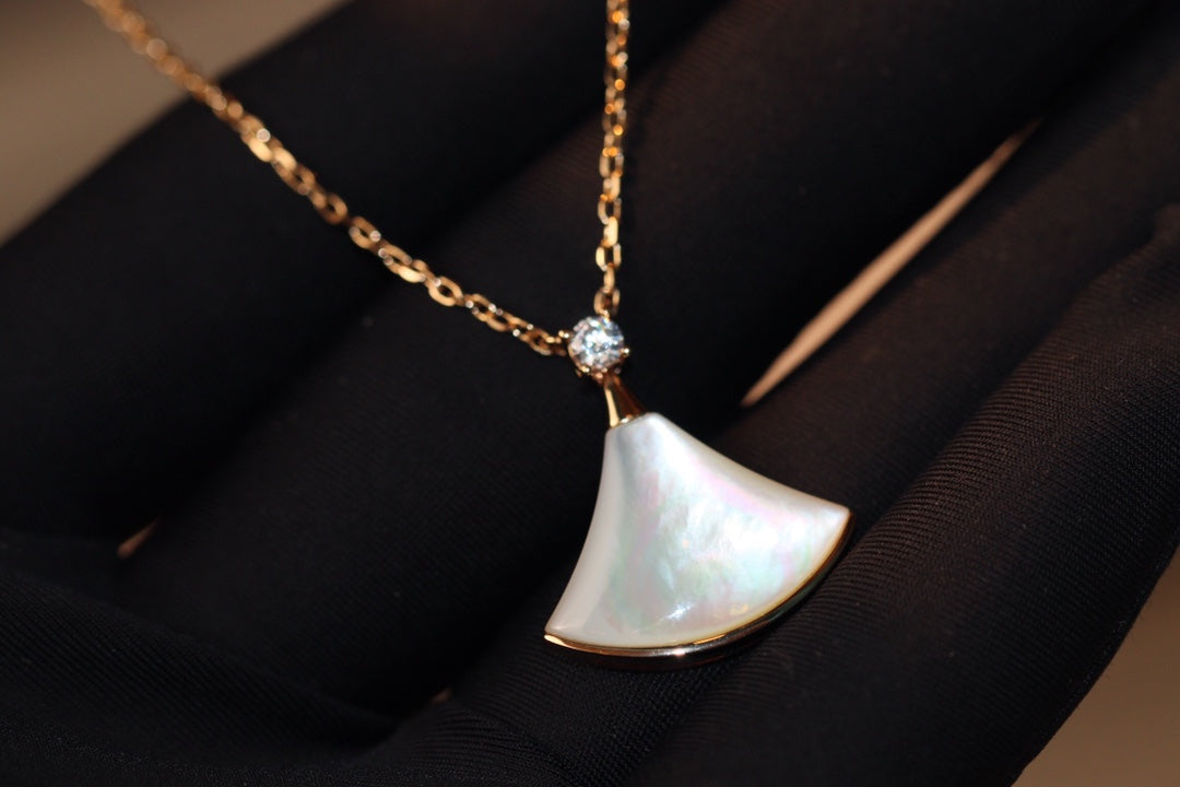 [Aura Jewels]DREAM NECKLACE WHITE MOP PINK GOLD 1 DIAMOND