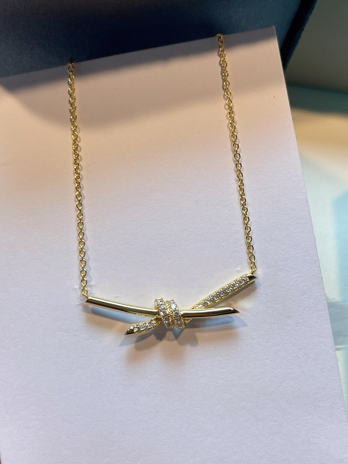 [Aura Jewelry]KNOT NECKLACE GOLD DIAMONDS