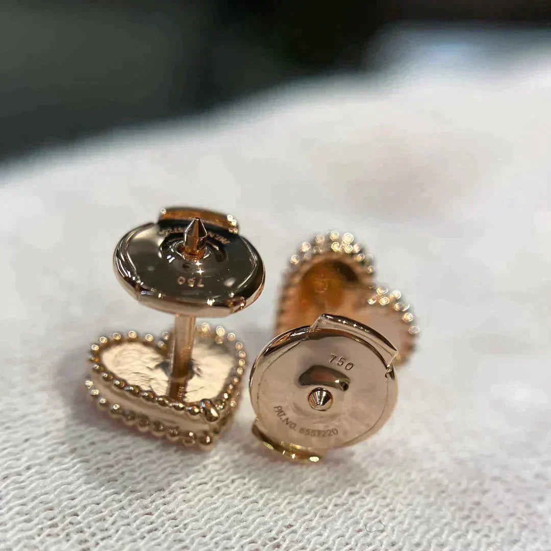 [Regal Jewels]HEART CARNELIAN STUD EARRINGS