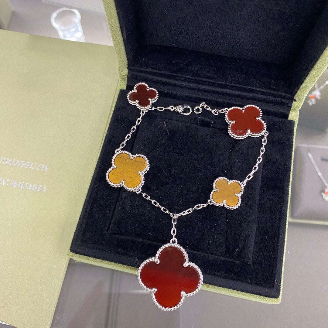 [Regal Jewels]CLOVER 5 MOTIFS SIVLER CARNELIAN TIGER EYE BRACELET