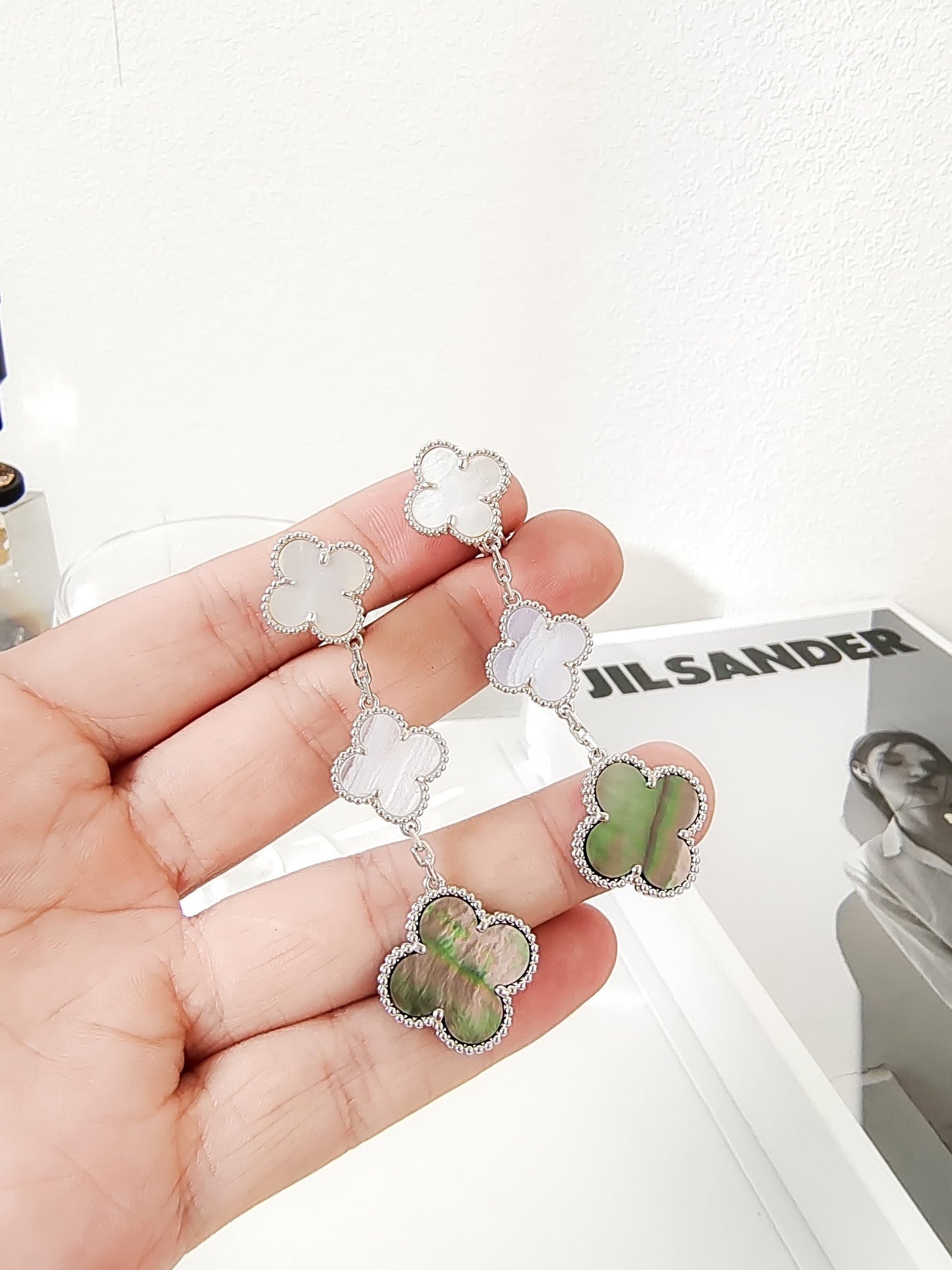 [Regal Jewels]CLOVER 3 MOTIFS CHALCEDONY DARK MOP SILVER EARRINGS