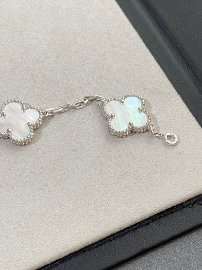[Regal Jewels]CLOVER SILVER MOP 5 MOTIF BRACELET