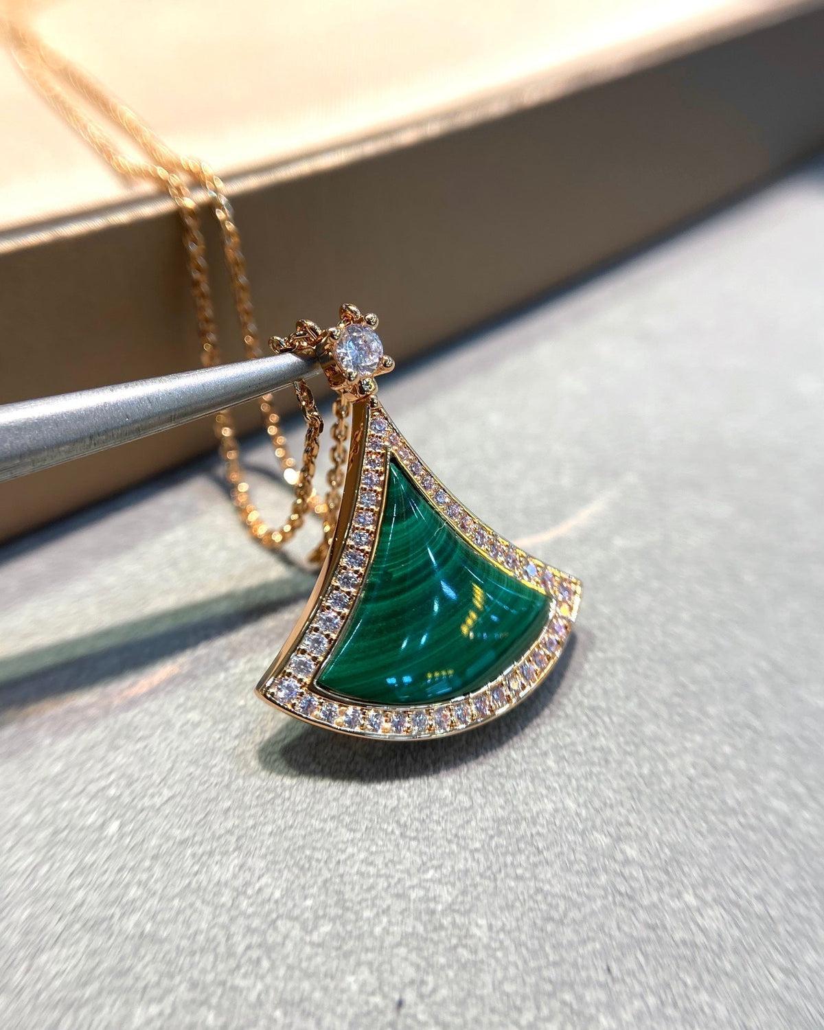 [Aura Jewels]DREAM MALACHITE DIAMOND PAVED PINK GOLD NECKLACE
