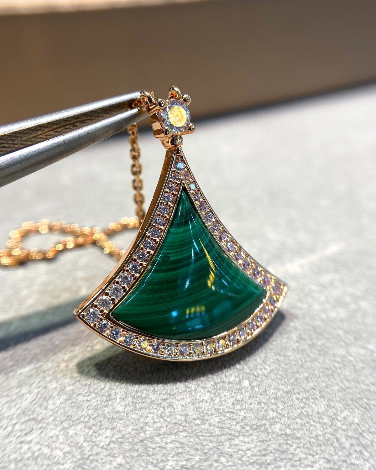 [Aura Jewels]DREAM MALACHITE DIAMOND PAVED PINK GOLD NECKLACE