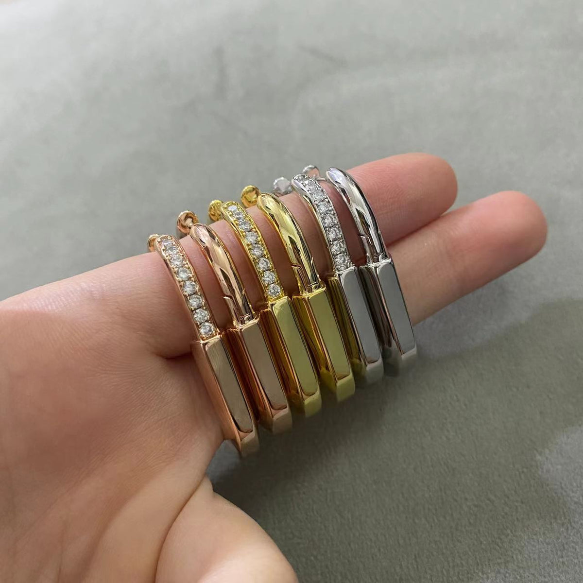 [Aura Jewelry]LOCK MEDIUM DIAMNOND EARRINGS