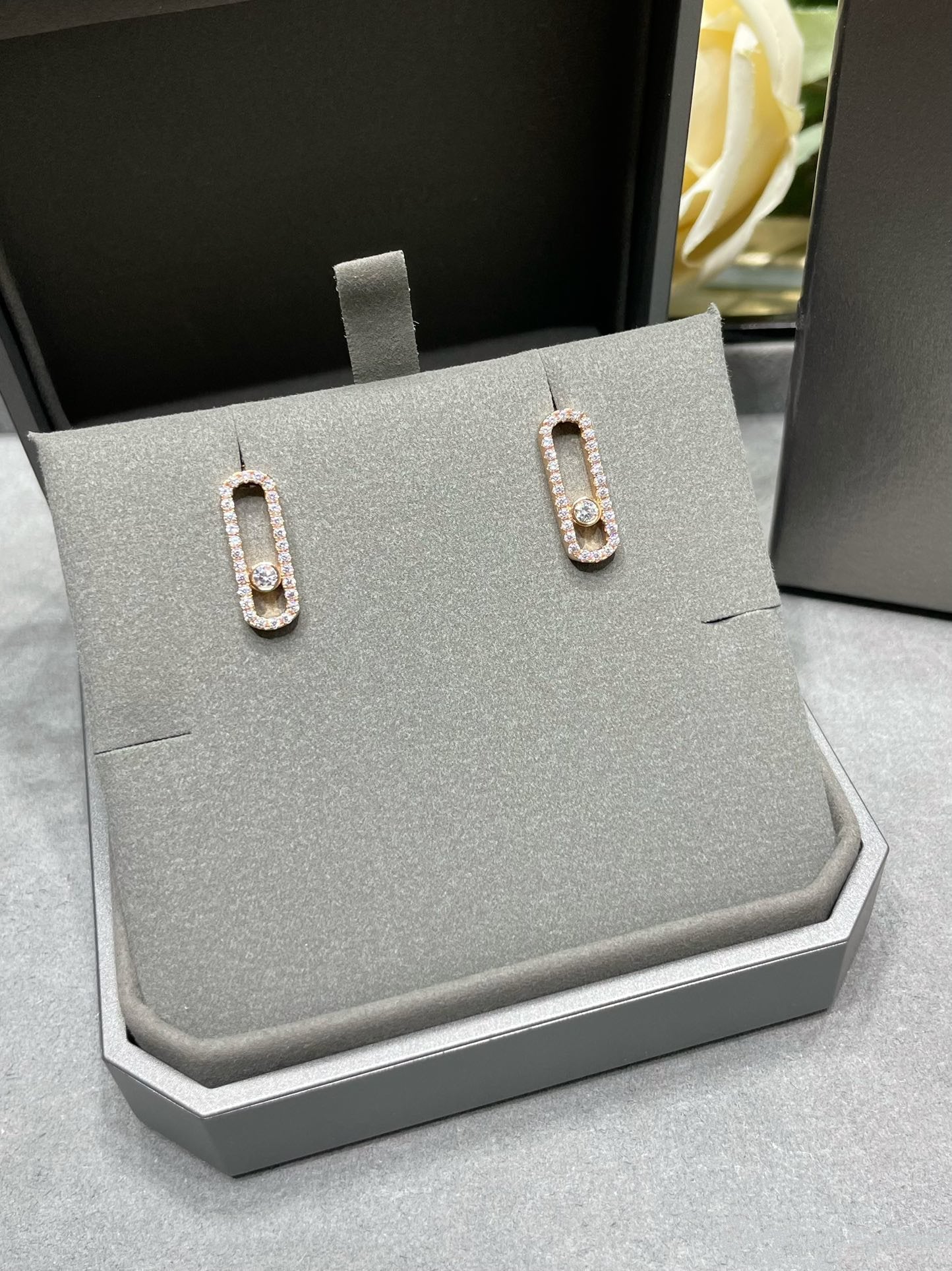 [Regal Jewels]MOVE UNO STUD DIAMOND PAVED EARRINGS