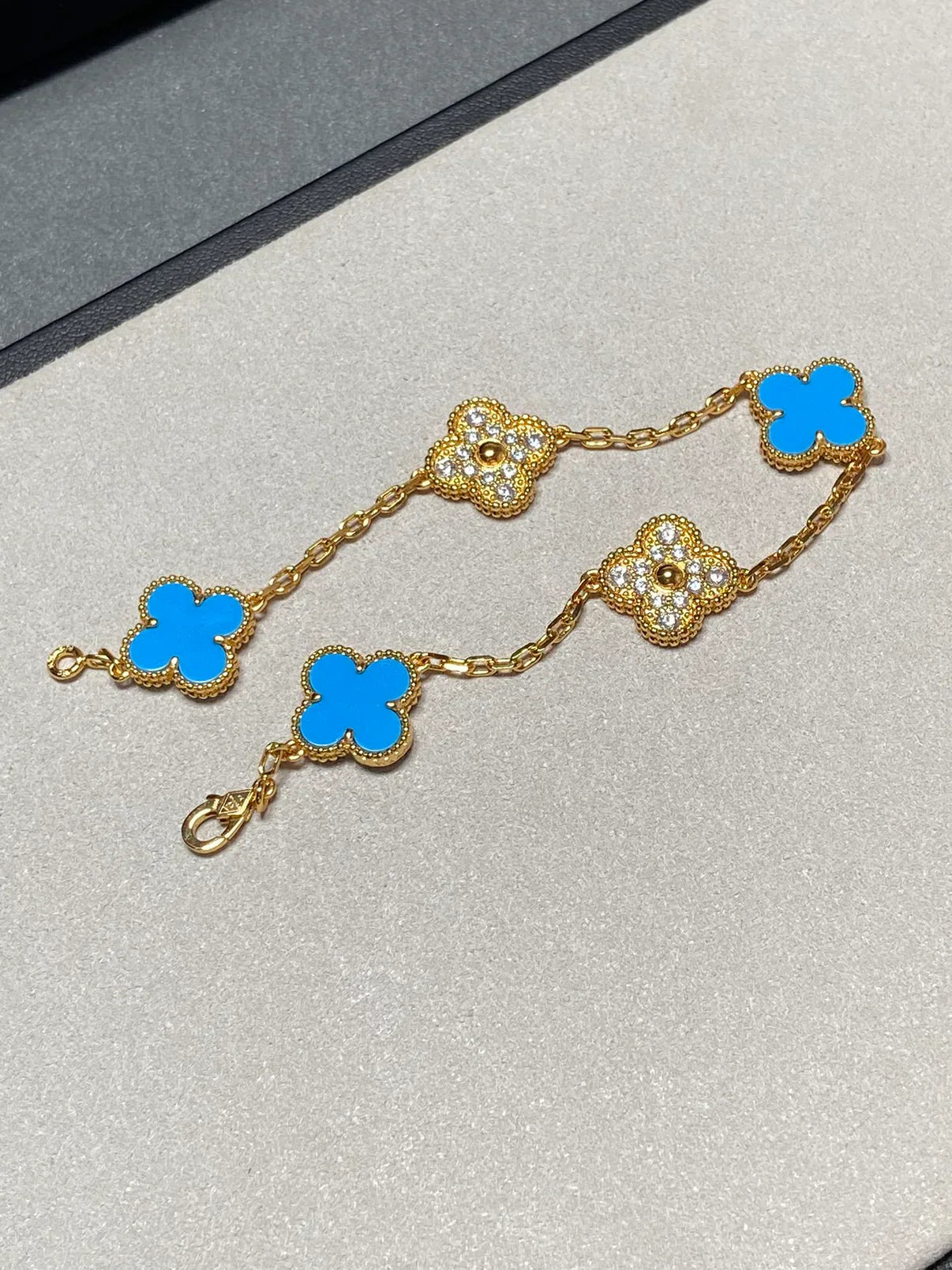 [Regal Jewels]CLOVER 5 MOTIF BLUE AGATE BRACELET COLLECTION