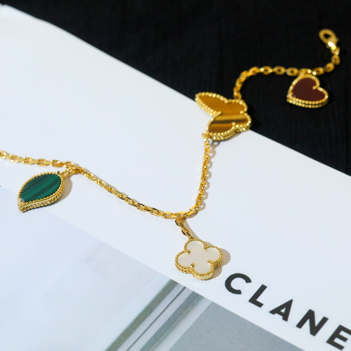 [Regal Jewels]LUCKY SPRING 5 MOTIF GOLD BRACELET