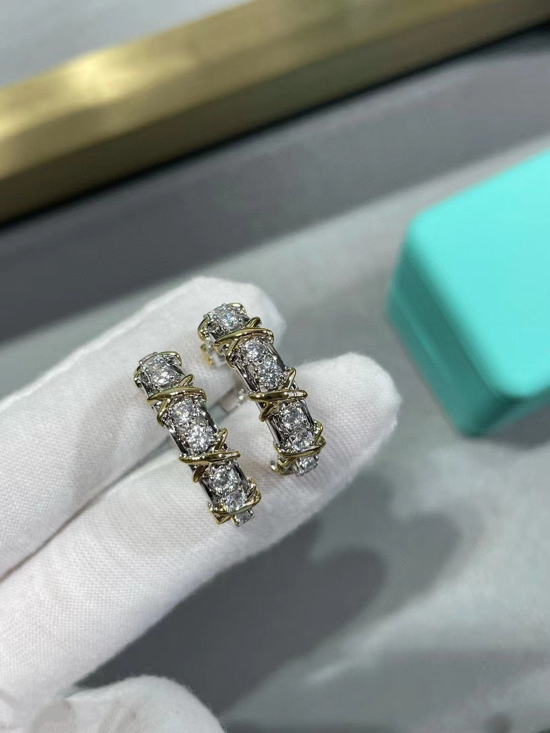[Aura Jewelry]SCHLUMBERGER GOLD DIAMOND EARRINGS