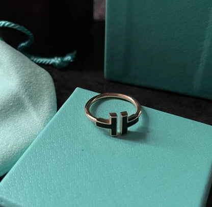 [Aura Jewelry]T SMALL ONYX PINK GOLD RING