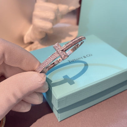 [Aura Jewelry]T1 WIDE HINGED BANGLE DIAMOND PAVED BRACELET