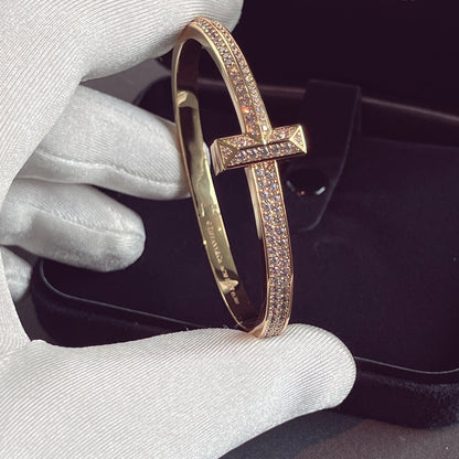 [Aura Jewelry]T1 WIDE HINGED BANGLE DIAMOND PAVED BRACELET