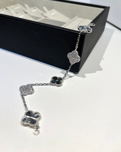[Regal Jewels]CLOVER 5 MOTIF SILVER DIAMOND BRACELET