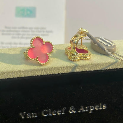 [Aura Jewels]NEW CLOVER 15MM PINK ENAMEL STUD EARRINGS