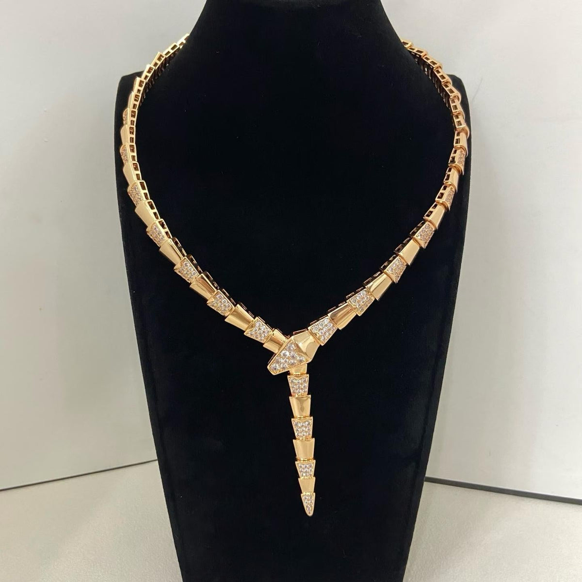 [Aura Jewels]NEW WIDE BAND INLAID DIAMOND SNAKE NECKLACE