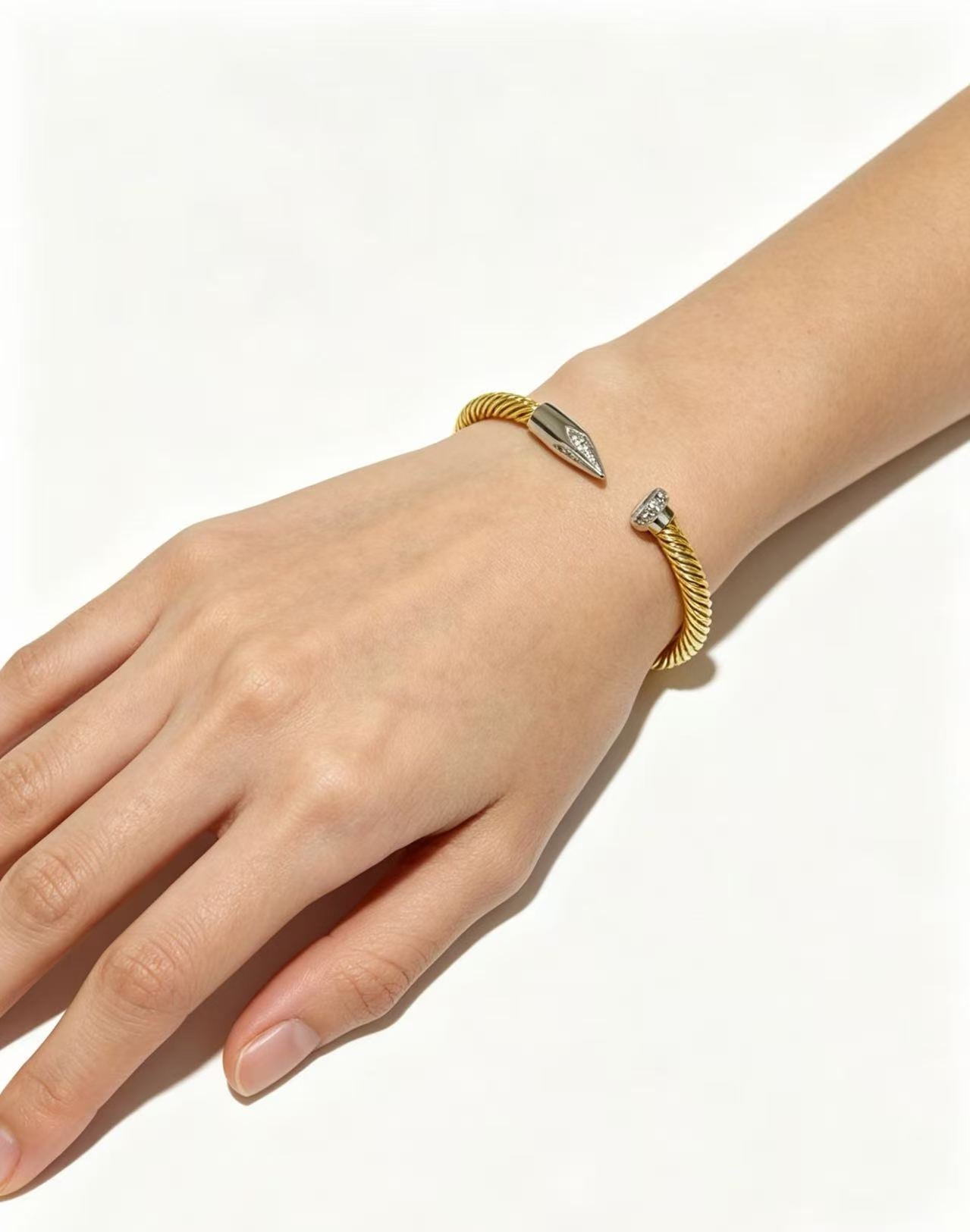 [Regal Jewels]Open threaded nail bracelet