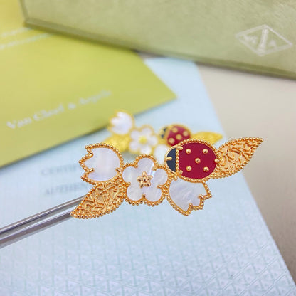[Regal Jewels] Petal Leaf Ladybug Brooch