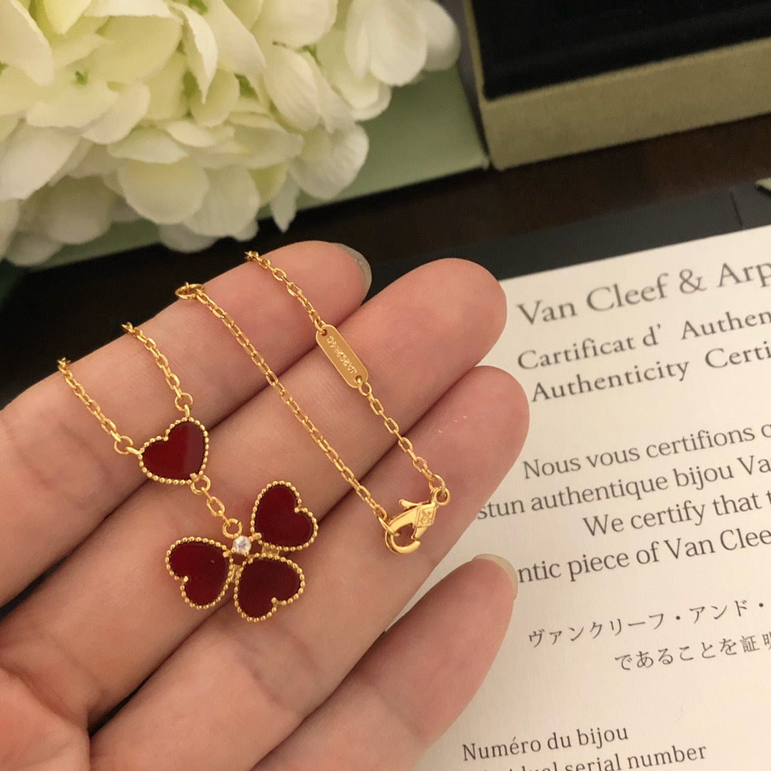 [Regal Jewels] Gold-tone Red Heart Pendant