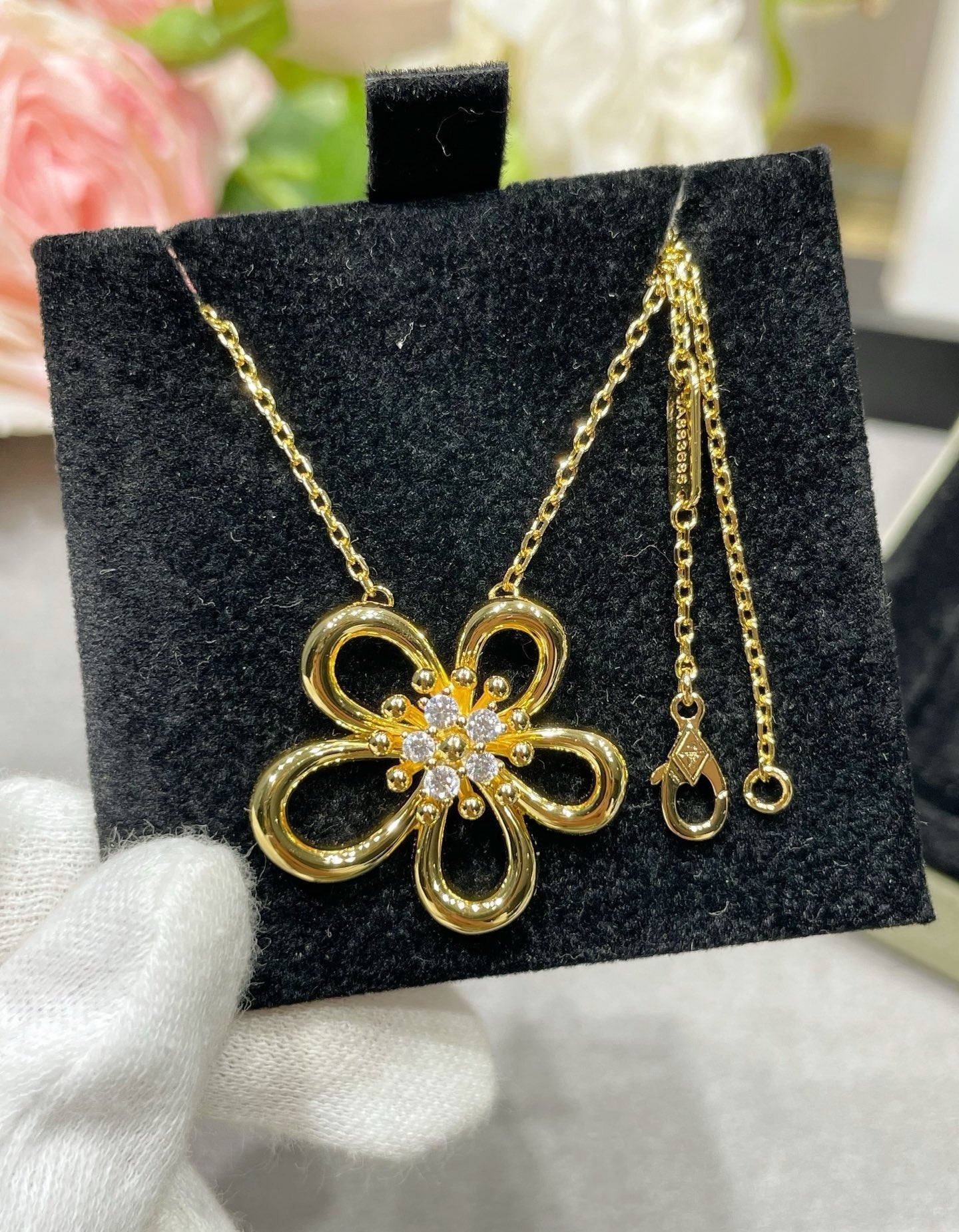 [Regal Jewels] Flower Jewelry Set with Diamond Center