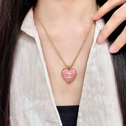[Regal Jewels] Heart-shaped Necklace & Earring Set