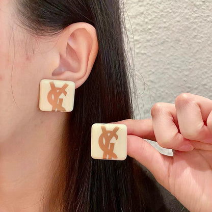 [Regal Jewels]Classic Letter Earrings