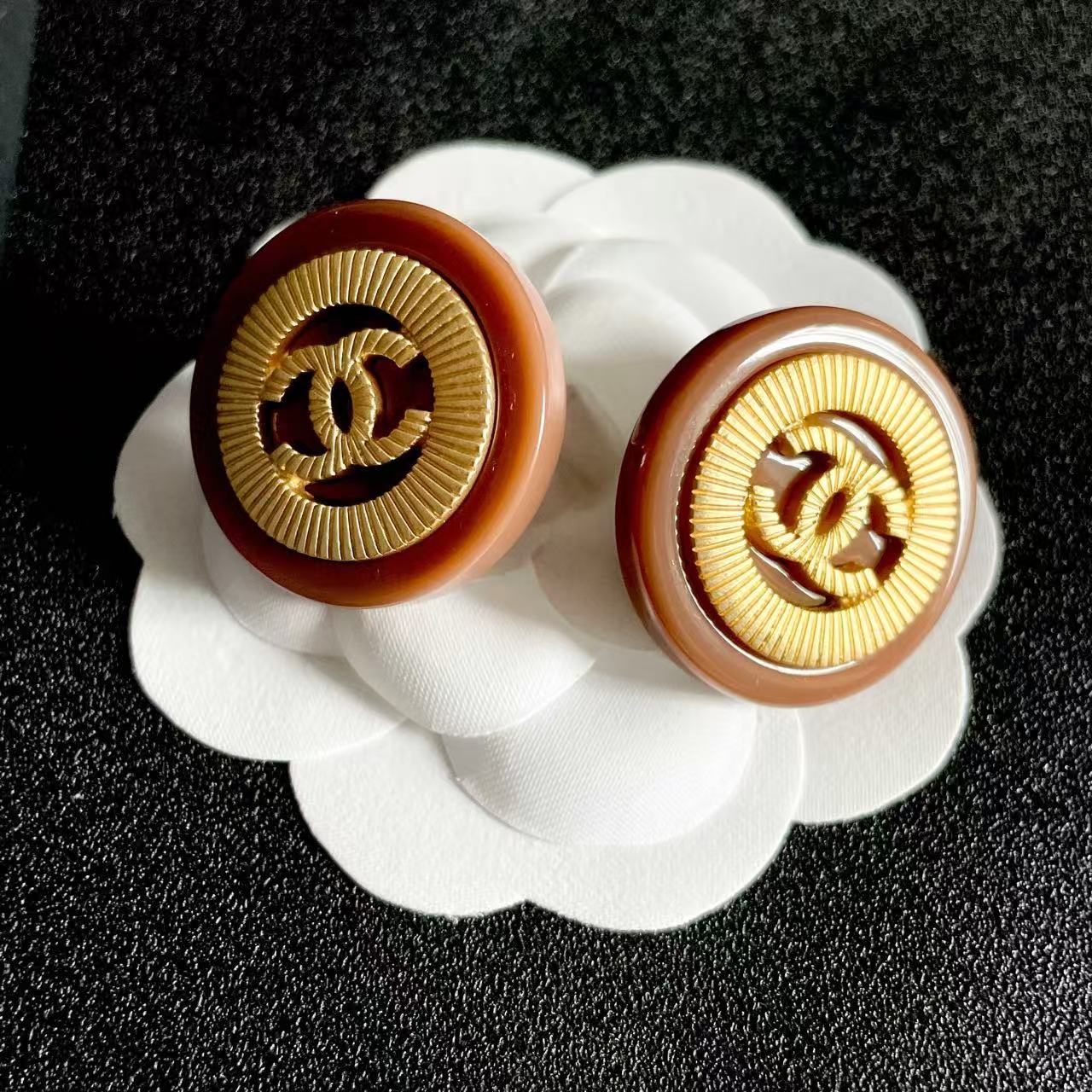 [Regal Jewels]Classic Double C Earrings
