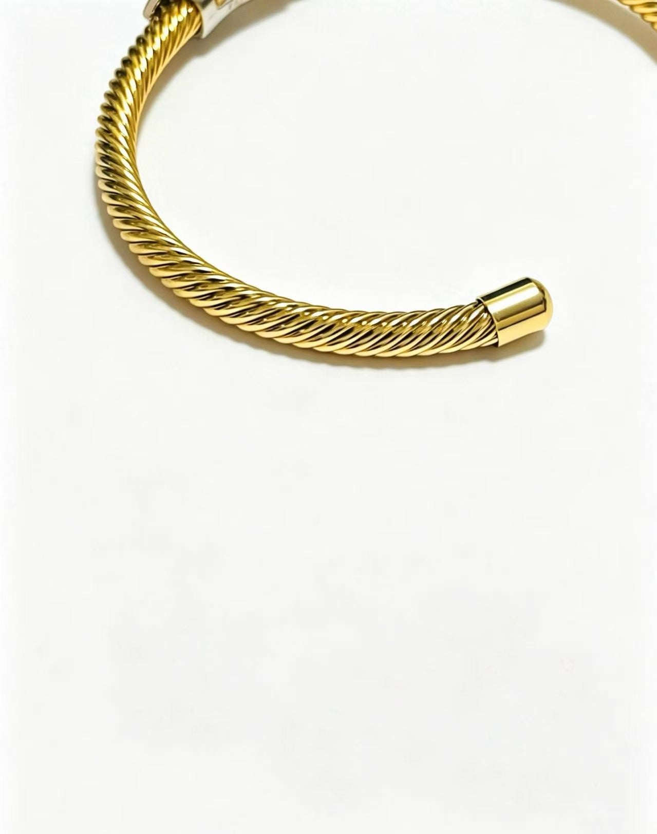 ¡®Regal Jewels26 New Open Horseshoe Bangle