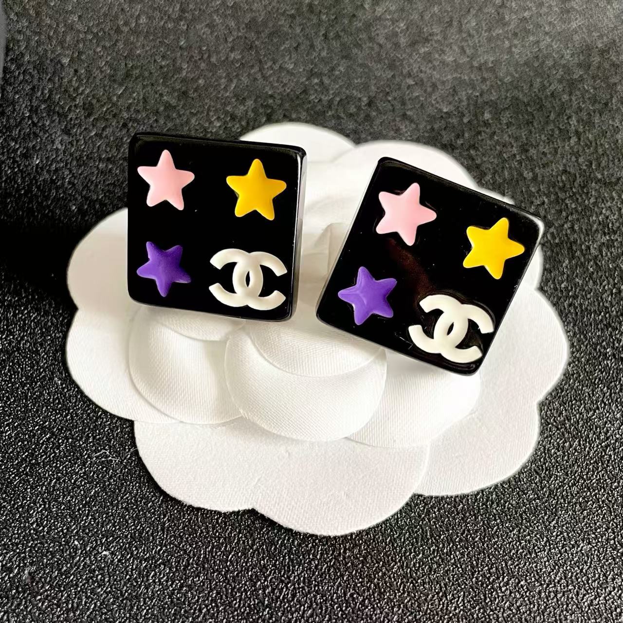 [Regal Jewels]Square Stud Earrings