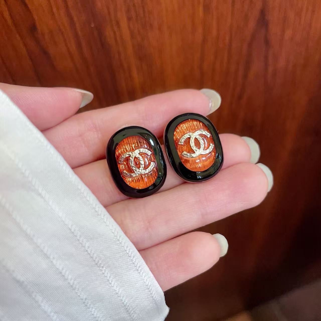 [Regal Jewels]Amber & Glass Stud Earrings