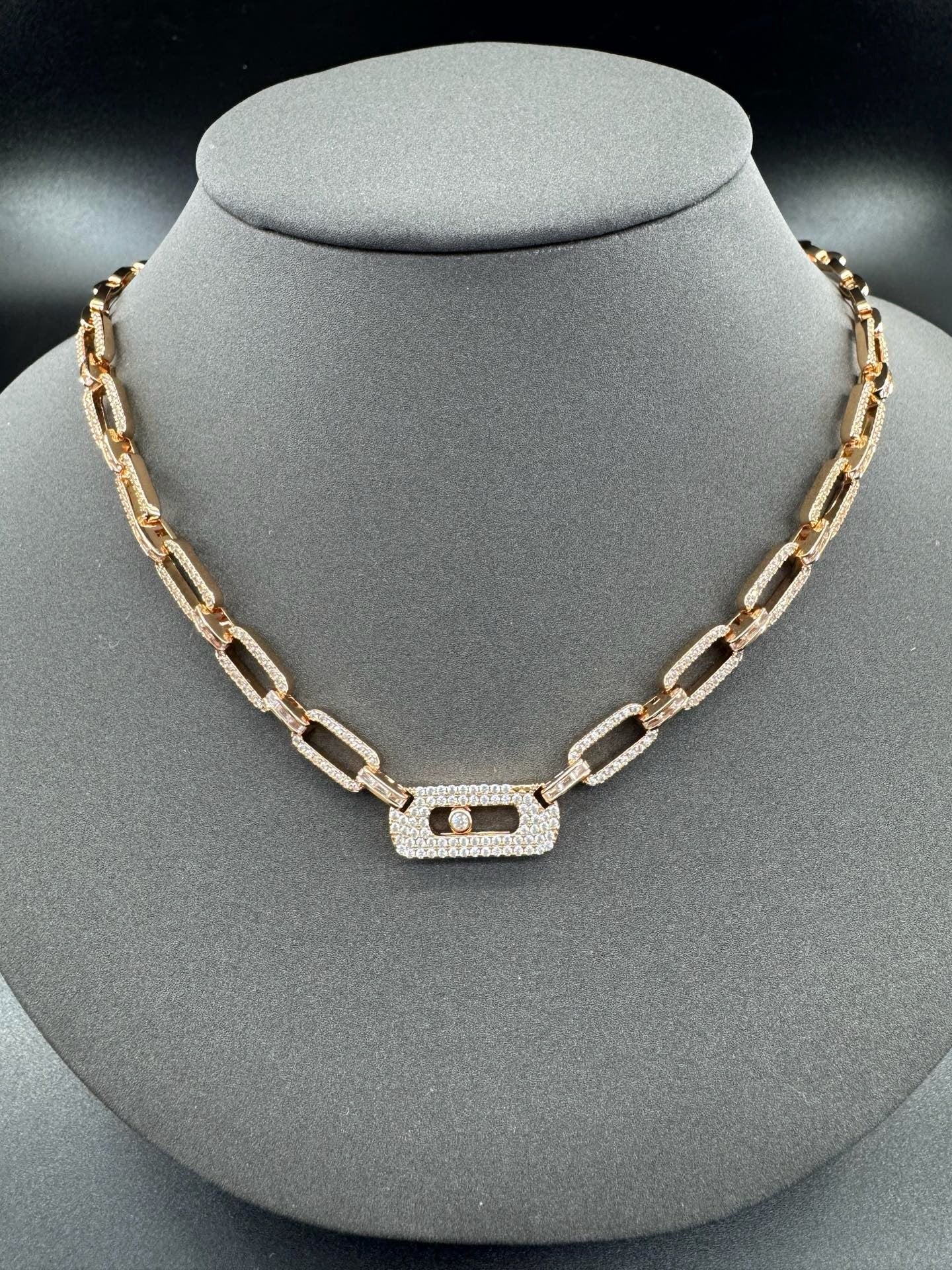 [Regal Jewels] Move Link Pave Diamond Chain Necklace