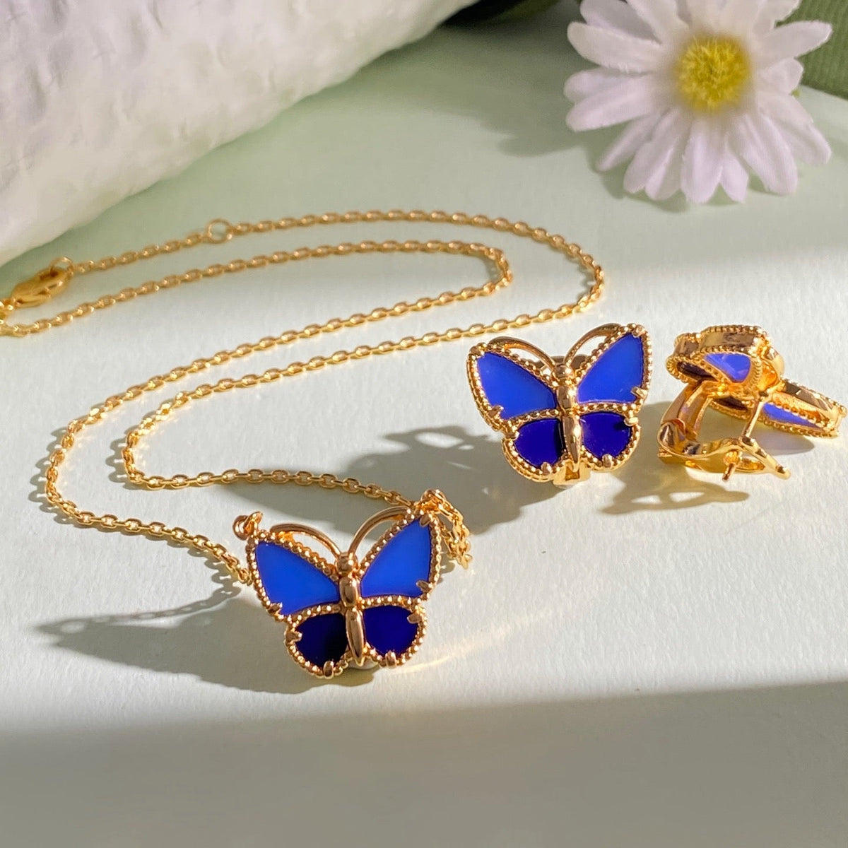 ¡®RegalJewelry¡¯ Sweet Alhambra Butterfly Earstuds, Blue Chalcedony