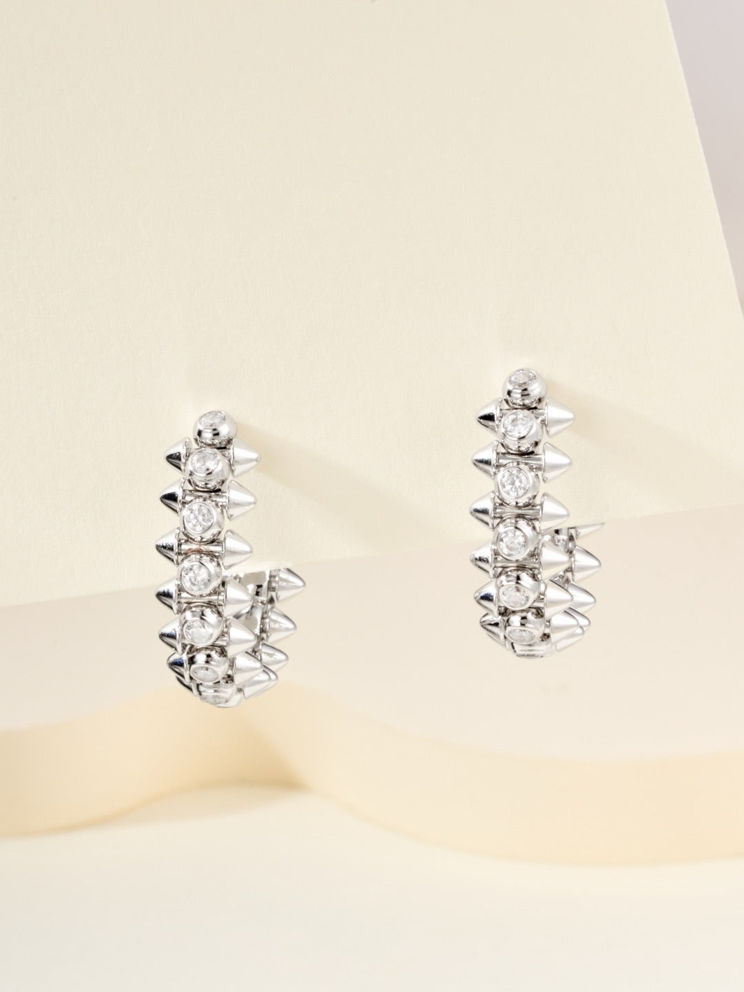 ¡®RegalJewelry¡¯Clash‑de  Spiked Diamond Earrings