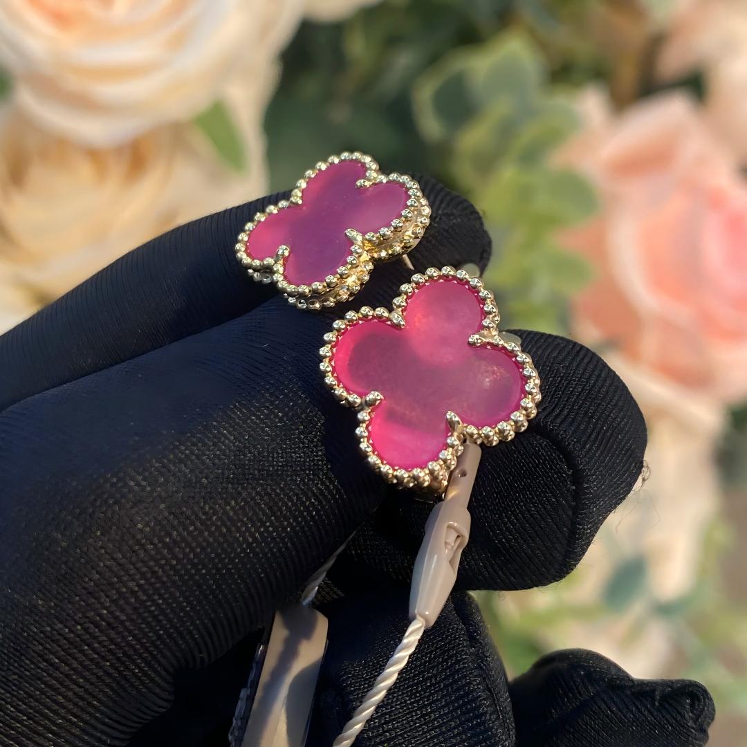 [Aura Jewels]NEW CLOVER 15MM PINK ENAMEL STUD EARRINGS