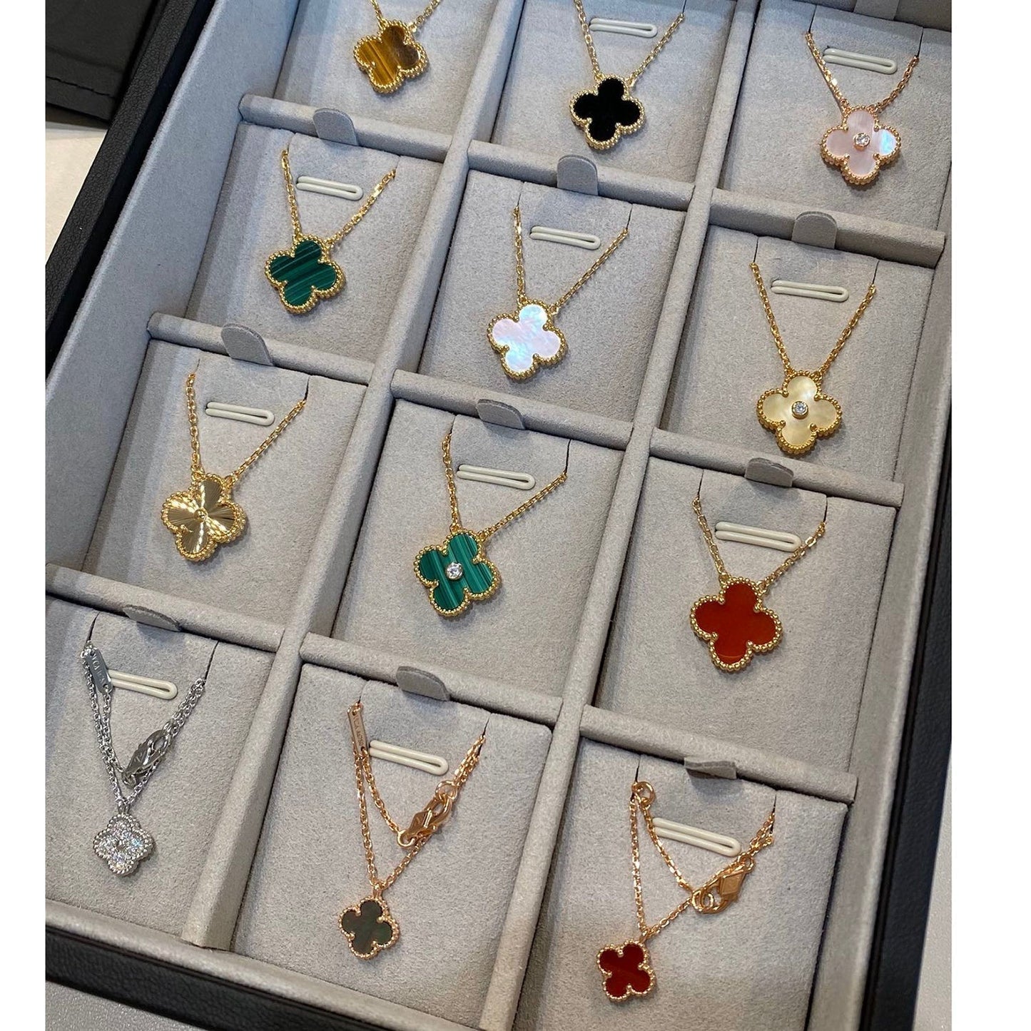 [Regal Jewels]CLOVER 15MM LASER NECKLACE SILVER