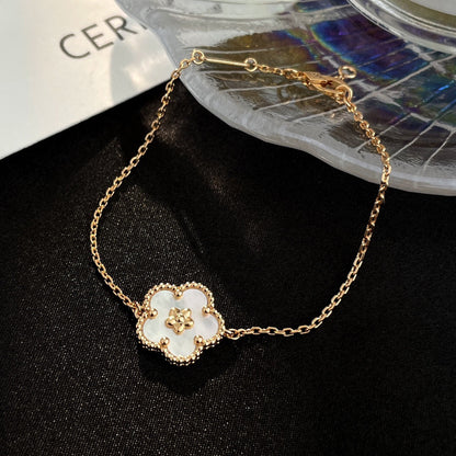 [Regal Jewels]LUCKY WHITE MOP PLUM BLOSSOM  BRACELET