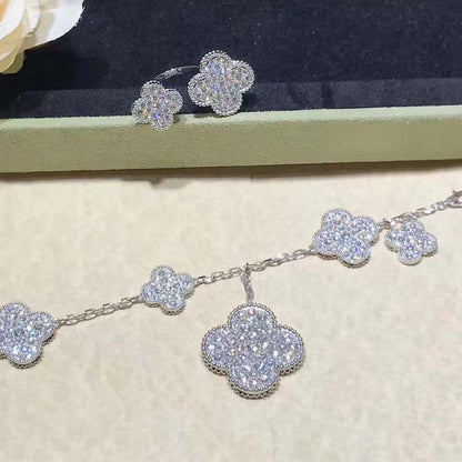 [Regal Jewels]CLOVER 6 MOTIFS SILVER DIAMOND BRACELET