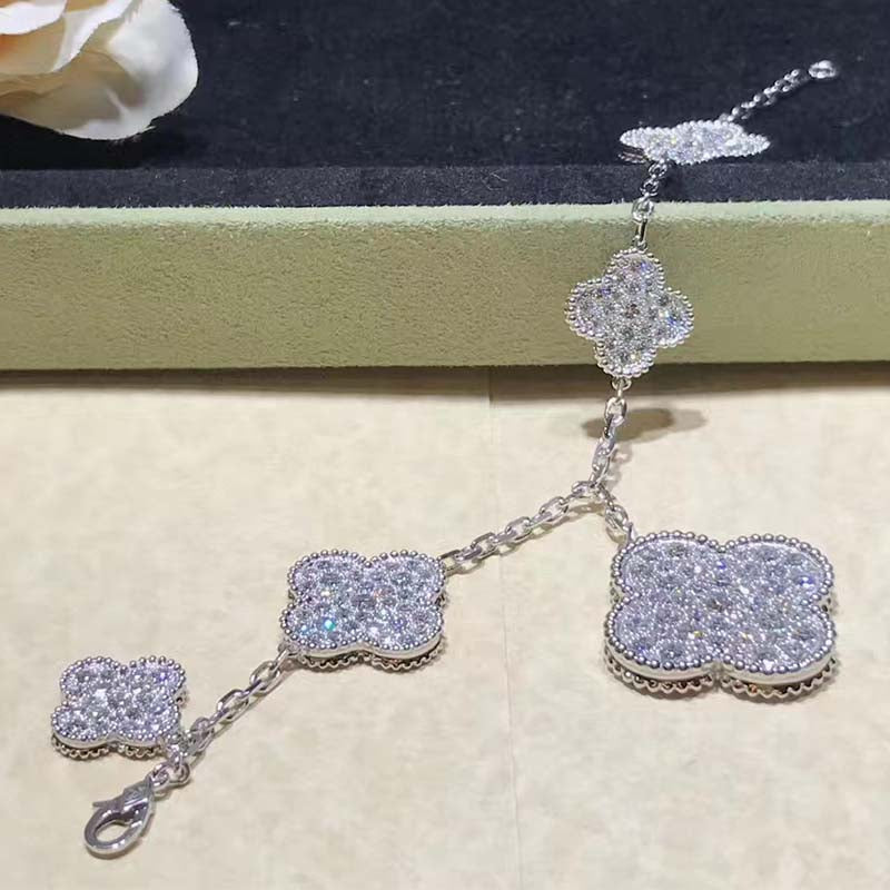 [Regal Jewels]CLOVER 6 MOTIFS SILVER DIAMOND BRACELET