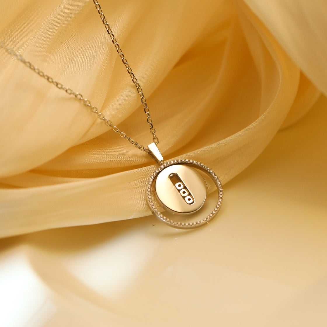 [Regal Jewels]LUCKY MOVE MM SILVER DIAMOND NECKLACE