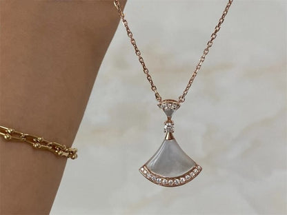 [Aura Jewels]DREAM NECKLACE MOP PINK GOLD DIAMOND