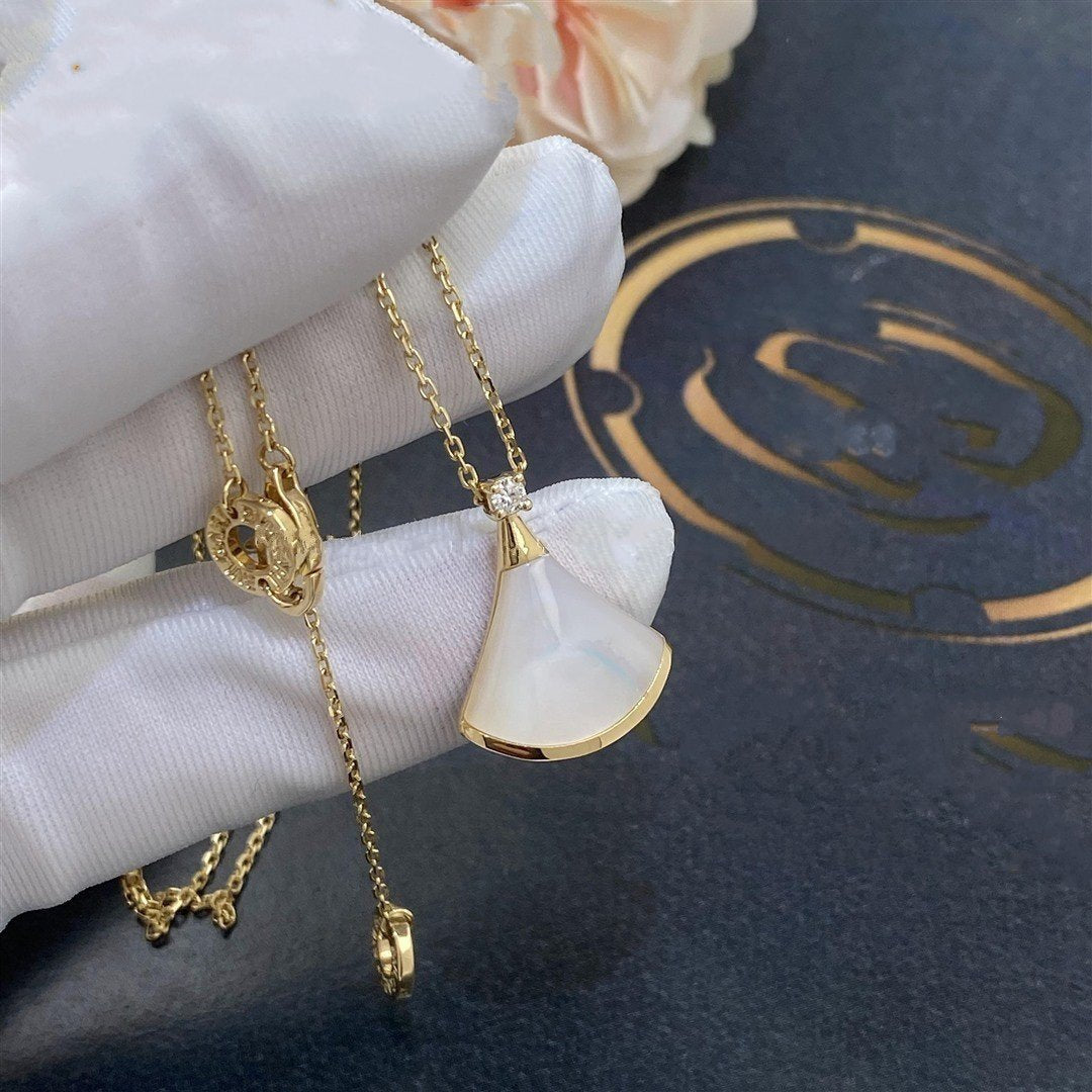 [Aura Jewels]DREAM NECKLACE WHITE MOP GOLD 1 DIAMOND