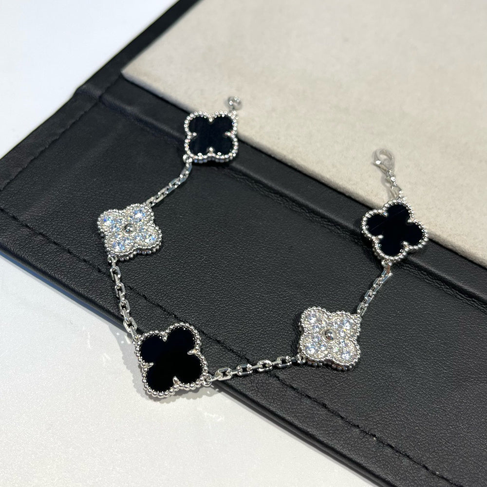 [Regal Jewels]CLOVER 5 MOTIF ONYXS BRACELET COLLECTION