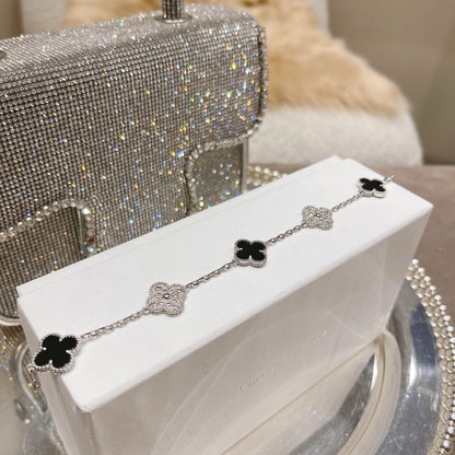 [Regal Jewels]CLOVER 5 MOTIF ONYXS BRACELET COLLECTION