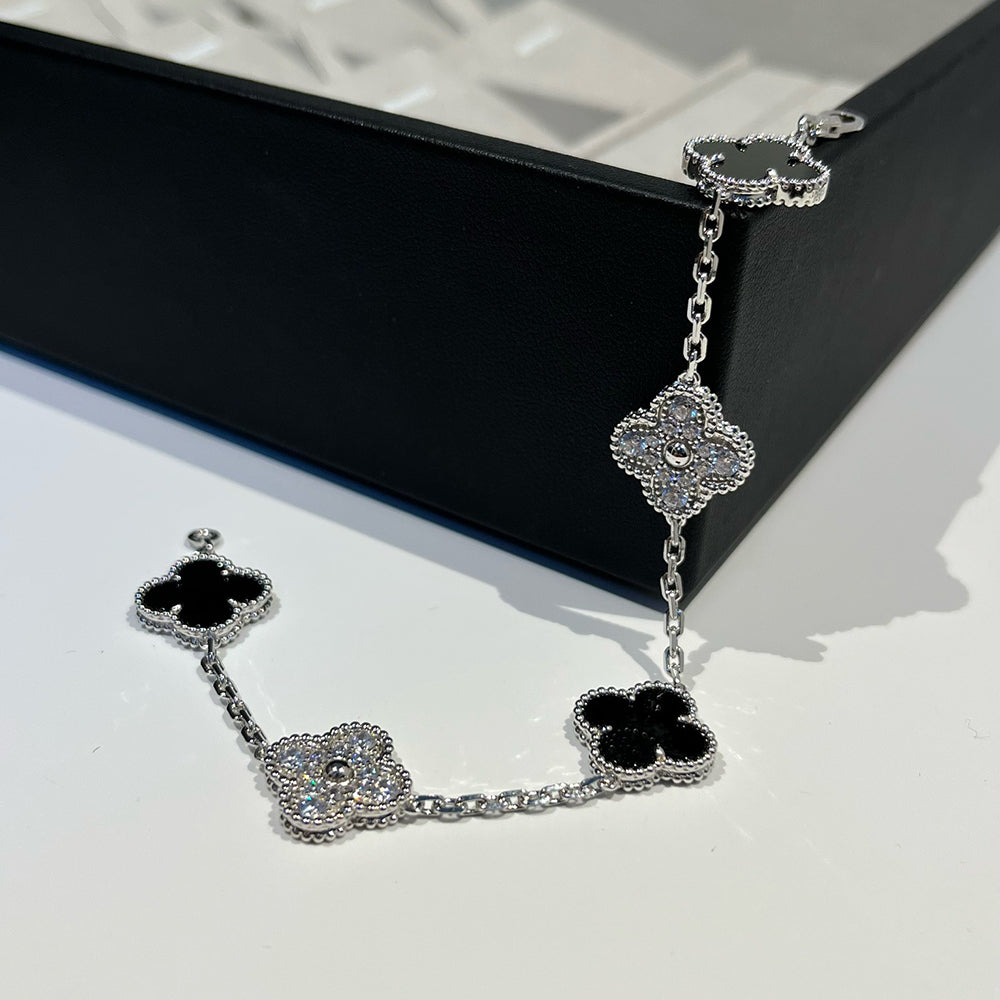 [Regal Jewels]CLOVER 5 MOTIF ONYXS BRACELET COLLECTION